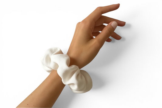 Do the scrunchie white